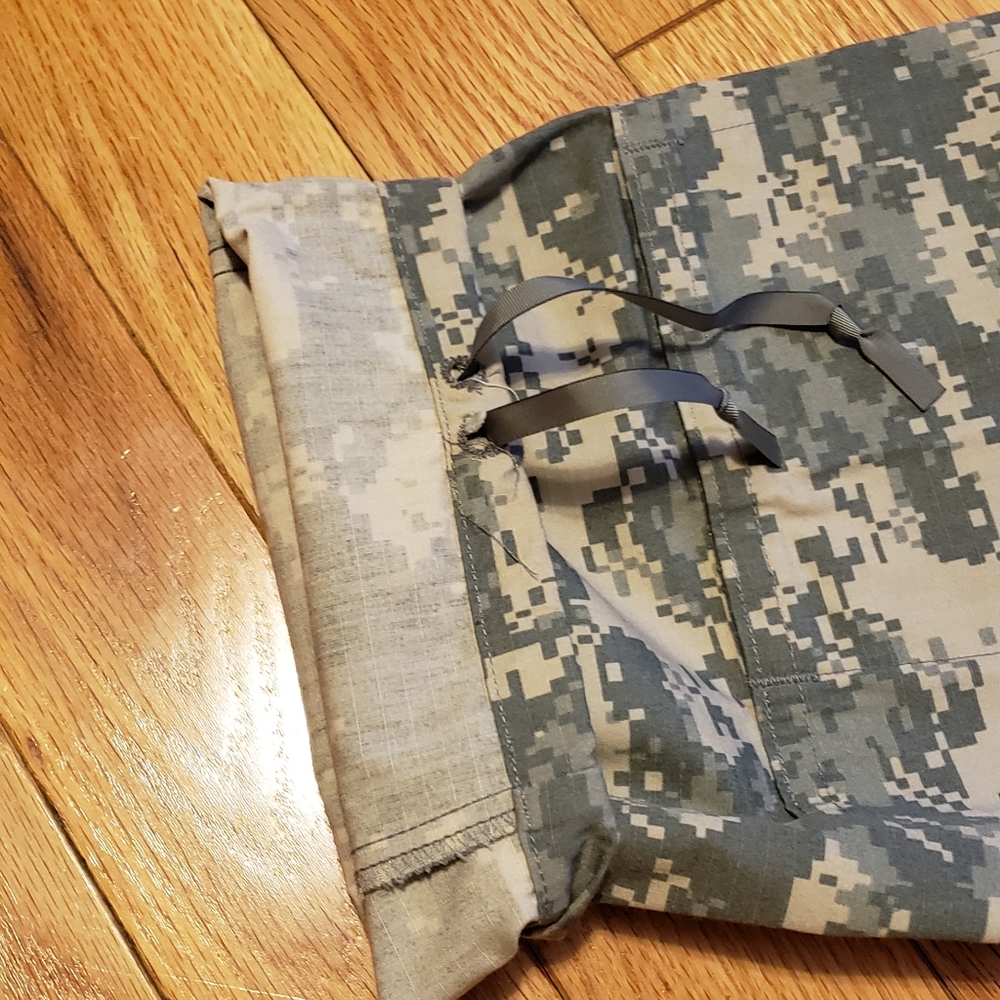 Vintage Universal Digital Camo Pattern Pants - image 2